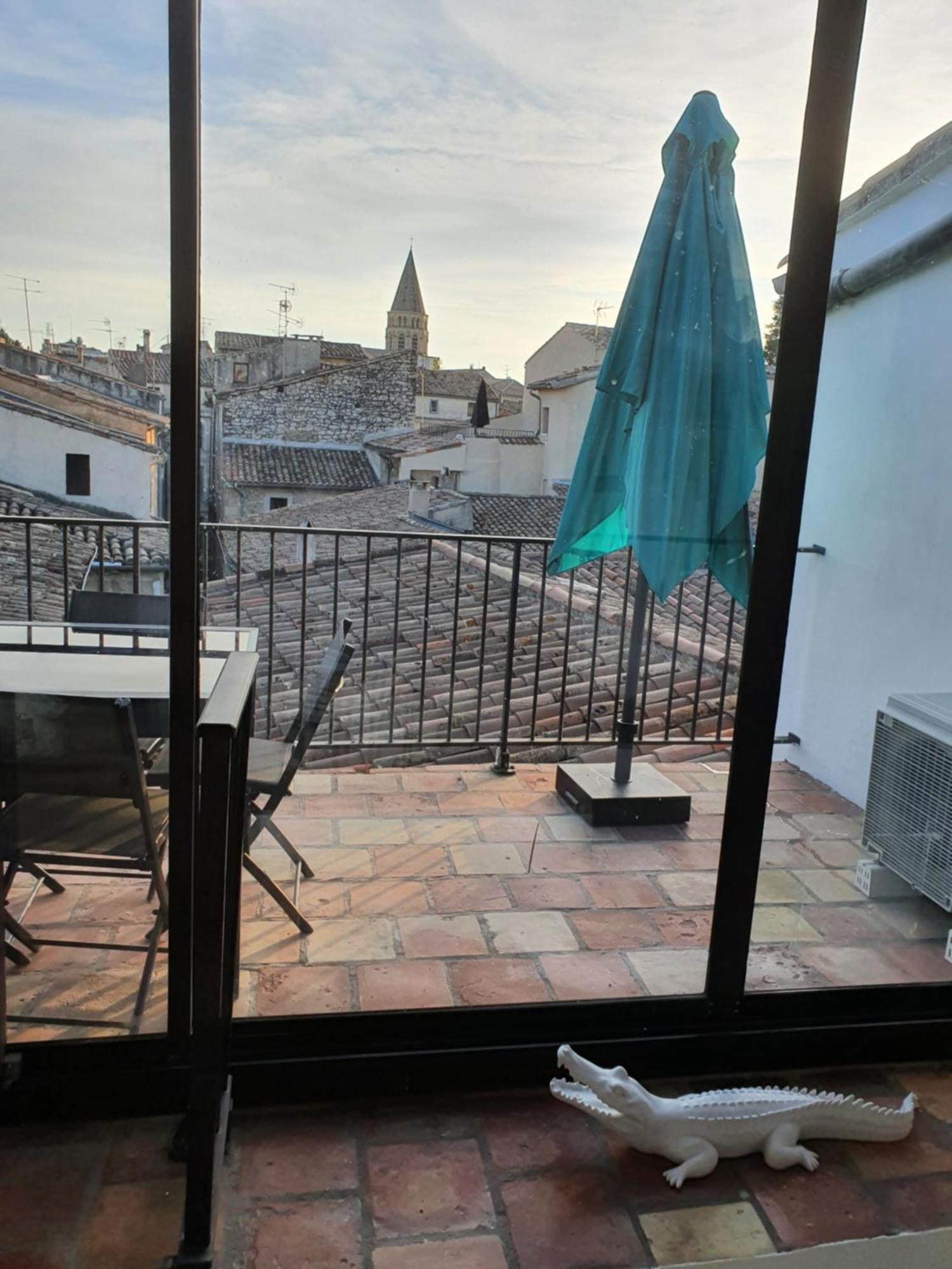 Au Coeur Du Centre Historique - Immeuble Classe - Terrasse - Climatise Nimes Ngoại thất bức ảnh